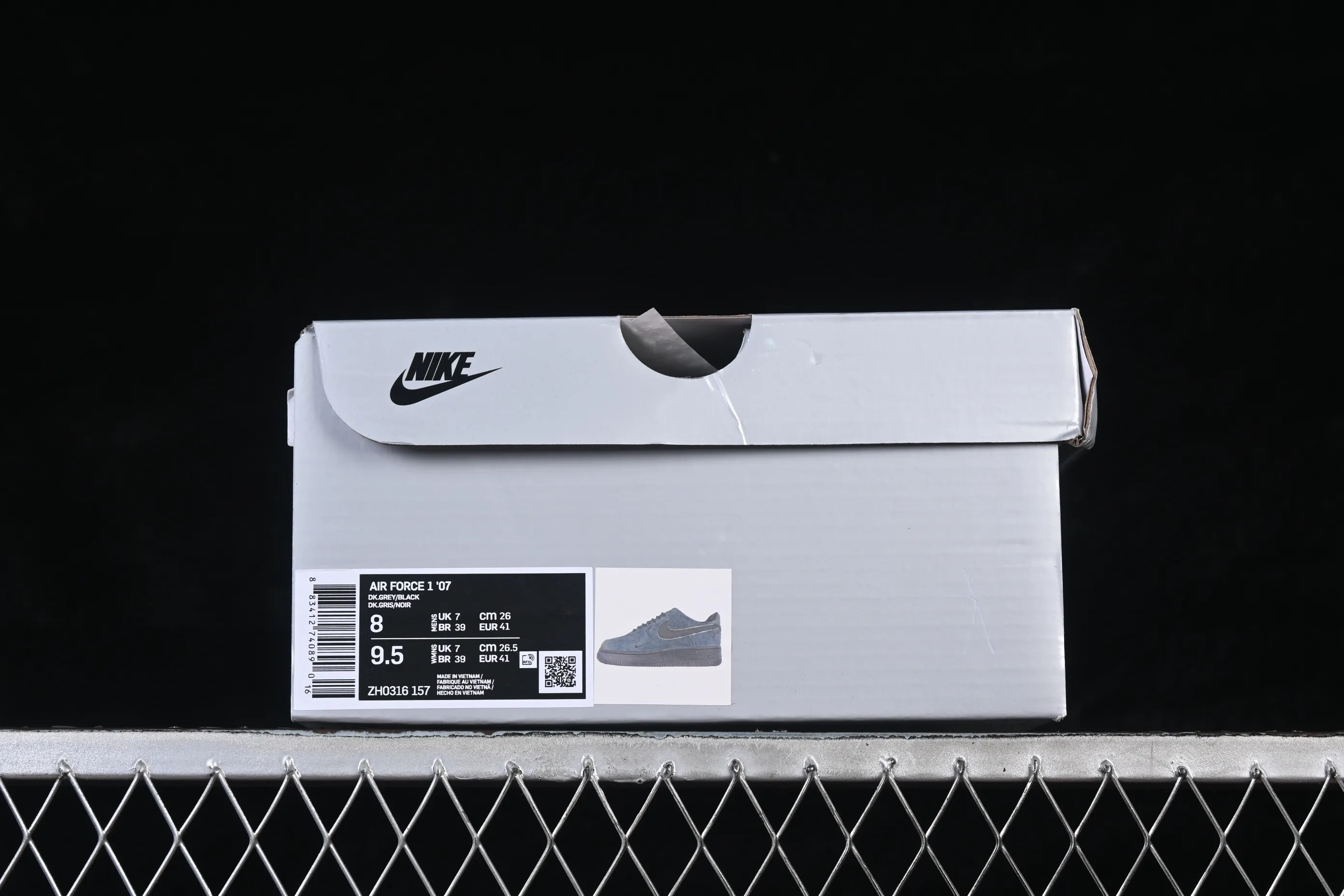All categories Nk Air Force 1 Air Force series Nk Air Force 1 Low Air Force low-top Nike Air Force 1'07 Low Dark blue black Full suede Air Force low-top casual sneakers ZH0316-157